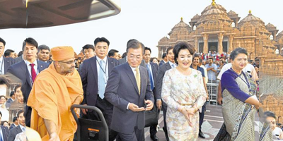 South-Koreas-First-Lady-to-Dignity-Ayodhya-Diwali-Festivity